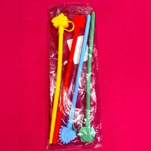 (10 for $15)1 Stanley Cup Silicone Straws Set w/Dinosaur Covers Different colors